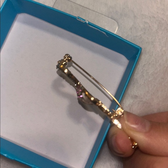 Flamingo Brooch Sparkly with Pink and Gold Accents - Picture 2 of 2